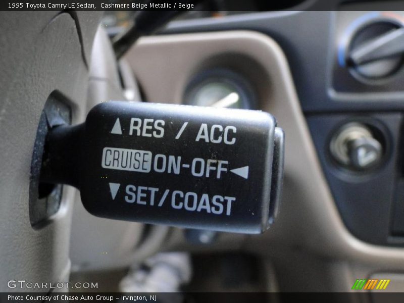 Cashmere Beige Metallic / Beige 1995 Toyota Camry LE Sedan