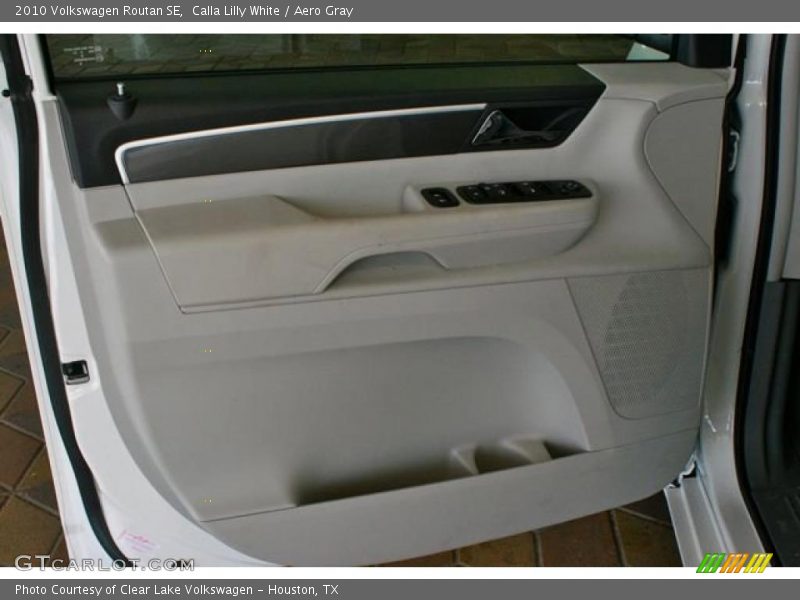 Calla Lilly White / Aero Gray 2010 Volkswagen Routan SE