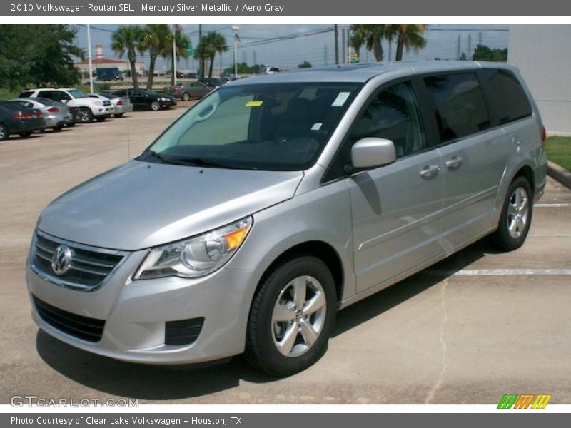 Mercury Silver Metallic / Aero Gray 2010 Volkswagen Routan SEL