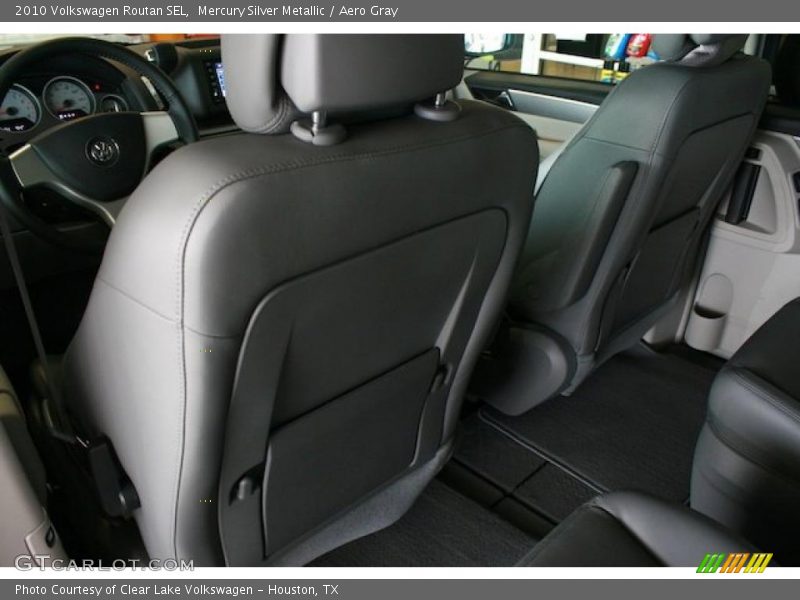 Mercury Silver Metallic / Aero Gray 2010 Volkswagen Routan SEL