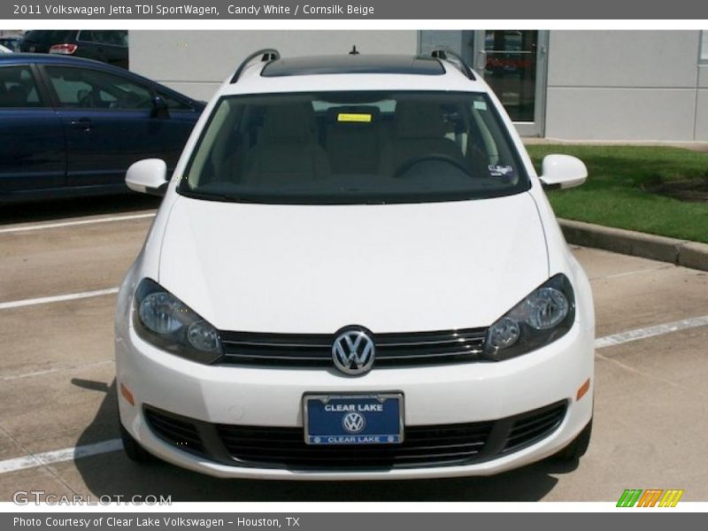 Candy White / Cornsilk Beige 2011 Volkswagen Jetta TDI SportWagen