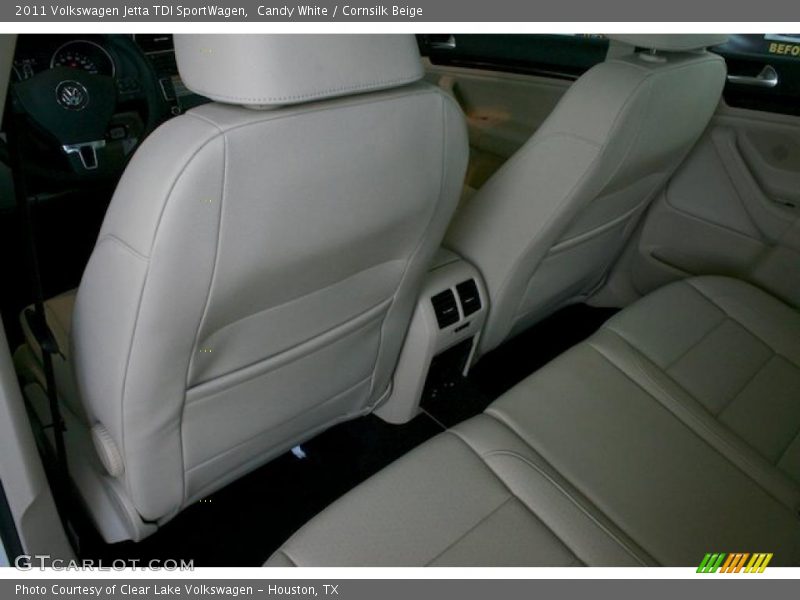 Candy White / Cornsilk Beige 2011 Volkswagen Jetta TDI SportWagen