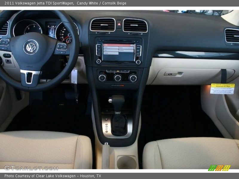Candy White / Cornsilk Beige 2011 Volkswagen Jetta TDI SportWagen