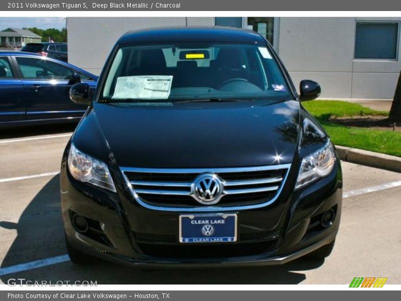 Deep Black Metallic / Charcoal 2011 Volkswagen Tiguan S