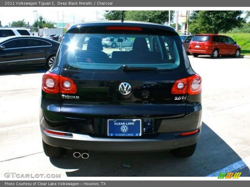 Deep Black Metallic / Charcoal 2011 Volkswagen Tiguan S