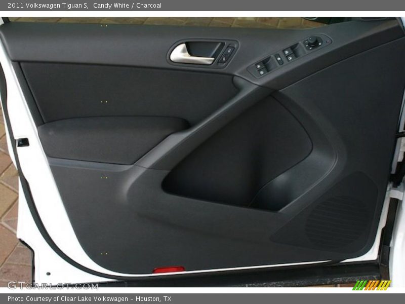 Candy White / Charcoal 2011 Volkswagen Tiguan S