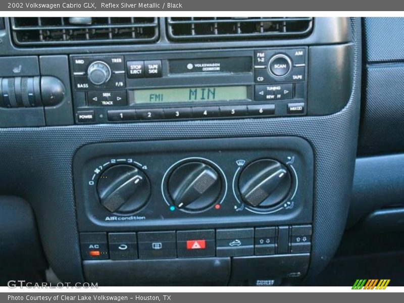 Reflex Silver Metallic / Black 2002 Volkswagen Cabrio GLX