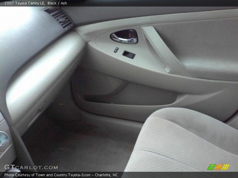 Black / Ash 2007 Toyota Camry LE