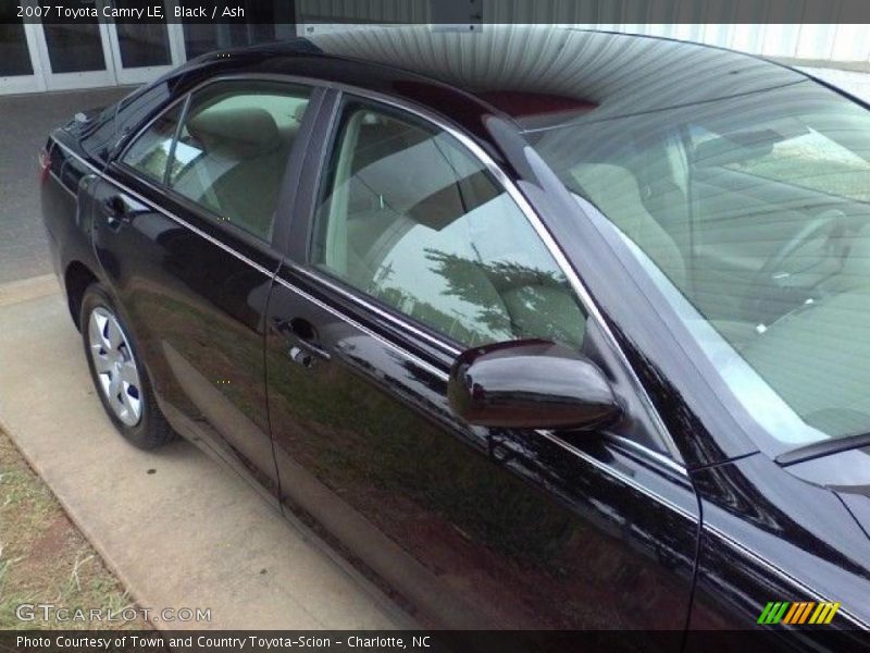Black / Ash 2007 Toyota Camry LE
