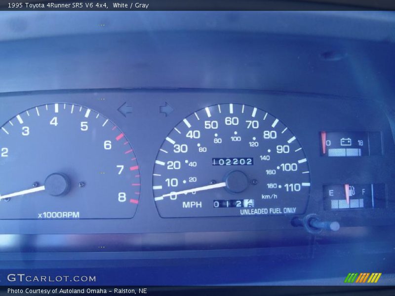 White / Gray 1995 Toyota 4Runner SR5 V6 4x4