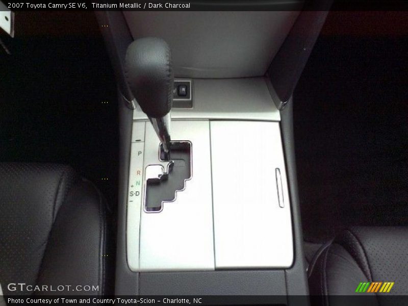 Titanium Metallic / Dark Charcoal 2007 Toyota Camry SE V6