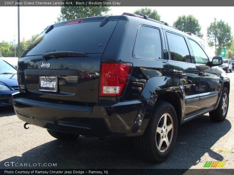 Black / Medium Slate Gray 2007 Jeep Grand Cherokee Laredo 4x4