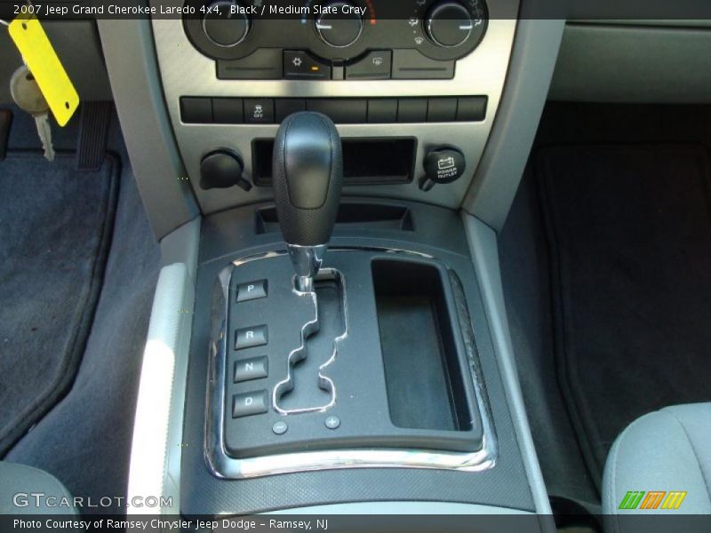 Black / Medium Slate Gray 2007 Jeep Grand Cherokee Laredo 4x4