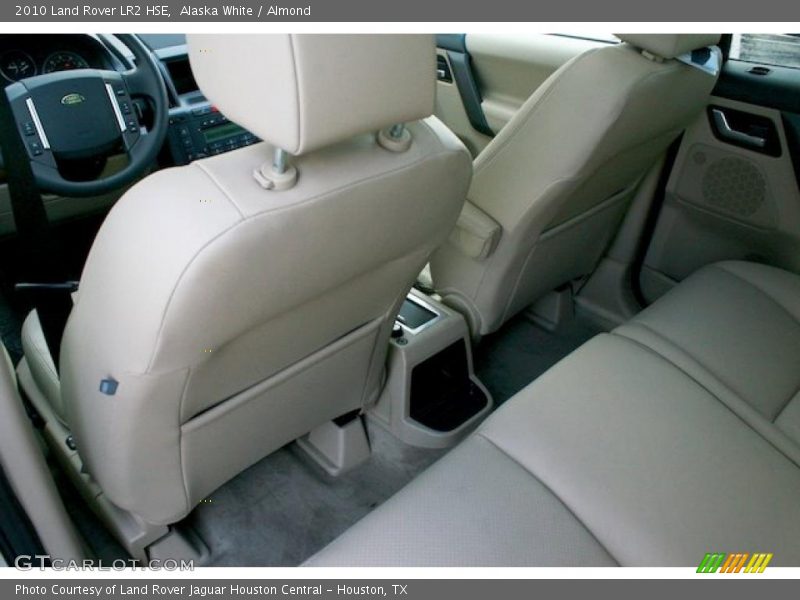 Alaska White / Almond 2010 Land Rover LR2 HSE