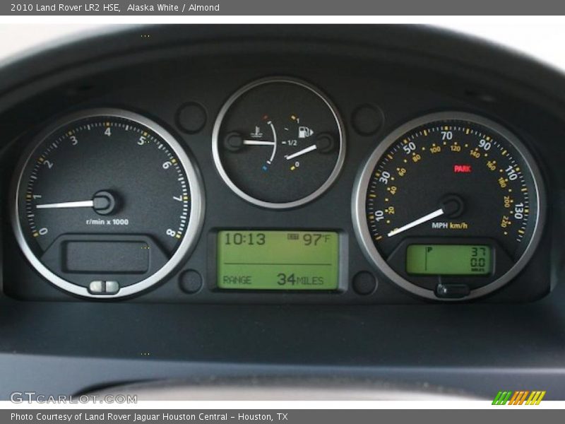 Alaska White / Almond 2010 Land Rover LR2 HSE