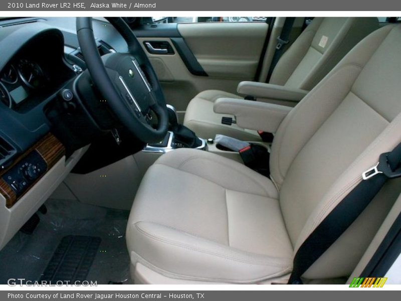Alaska White / Almond 2010 Land Rover LR2 HSE