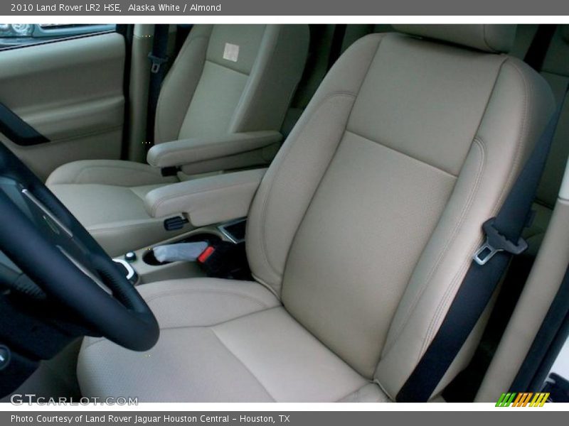 Alaska White / Almond 2010 Land Rover LR2 HSE