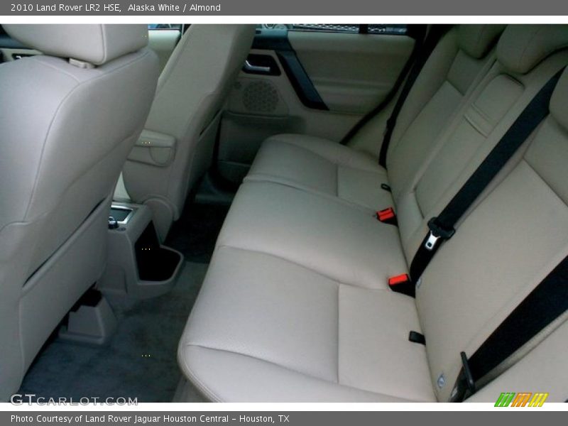 Alaska White / Almond 2010 Land Rover LR2 HSE