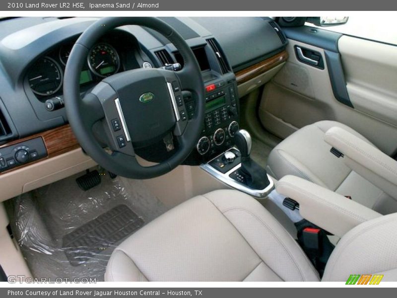 Ipanema Sand / Almond 2010 Land Rover LR2 HSE