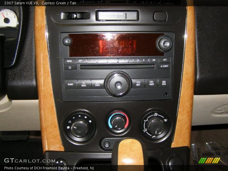 Cypress Green / Tan 2007 Saturn VUE V6