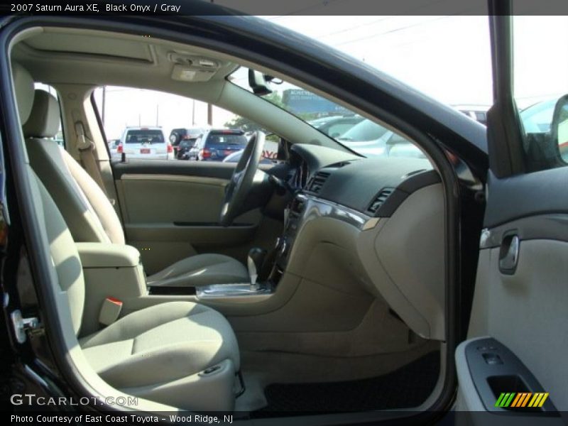 Black Onyx / Gray 2007 Saturn Aura XE