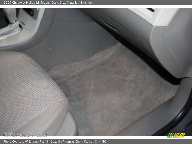 Dark Gray Metallic / Titanium 2009 Chevrolet Malibu LT Sedan