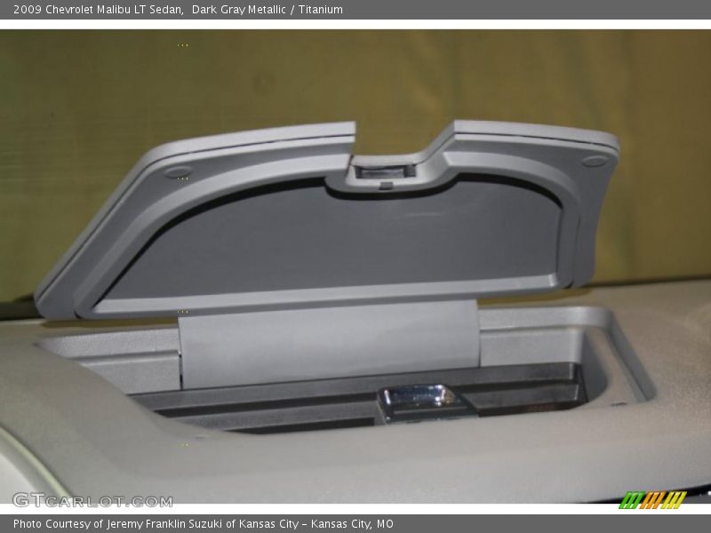 Dark Gray Metallic / Titanium 2009 Chevrolet Malibu LT Sedan