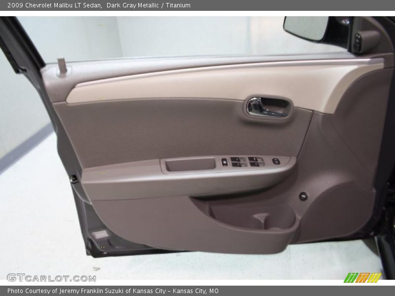 Dark Gray Metallic / Titanium 2009 Chevrolet Malibu LT Sedan