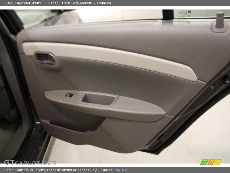 Dark Gray Metallic / Titanium 2009 Chevrolet Malibu LT Sedan
