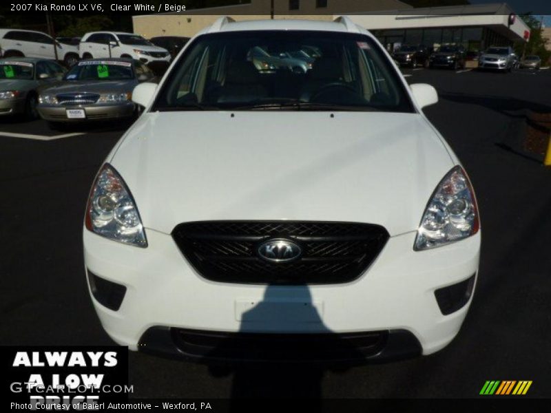 Clear White / Beige 2007 Kia Rondo LX V6