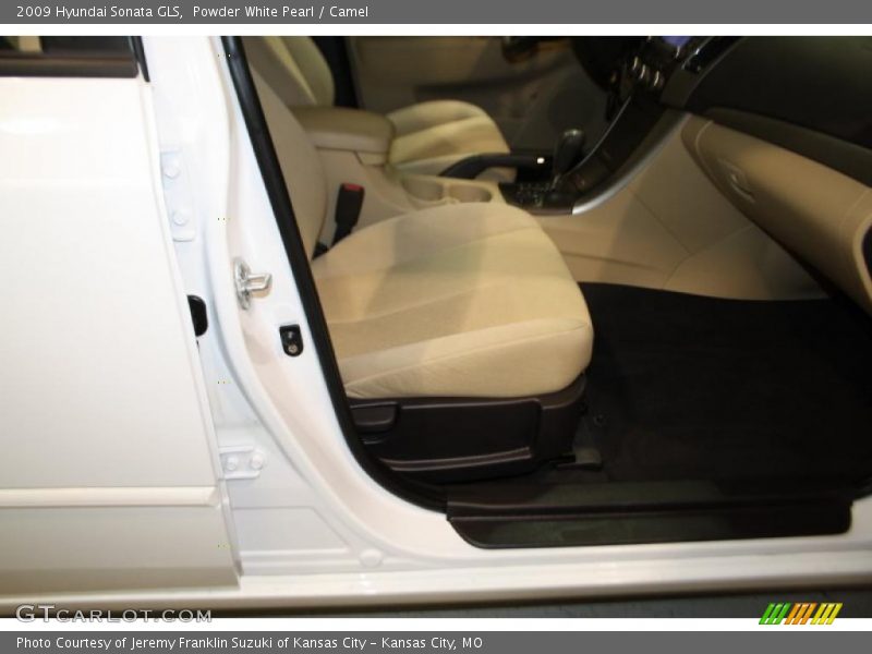 Powder White Pearl / Camel 2009 Hyundai Sonata GLS