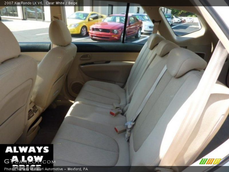 Clear White / Beige 2007 Kia Rondo LX V6