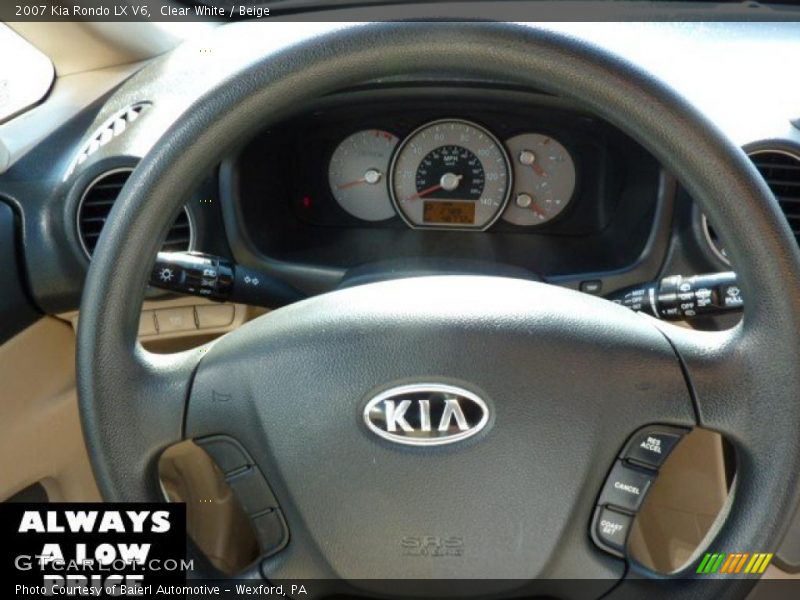 Clear White / Beige 2007 Kia Rondo LX V6