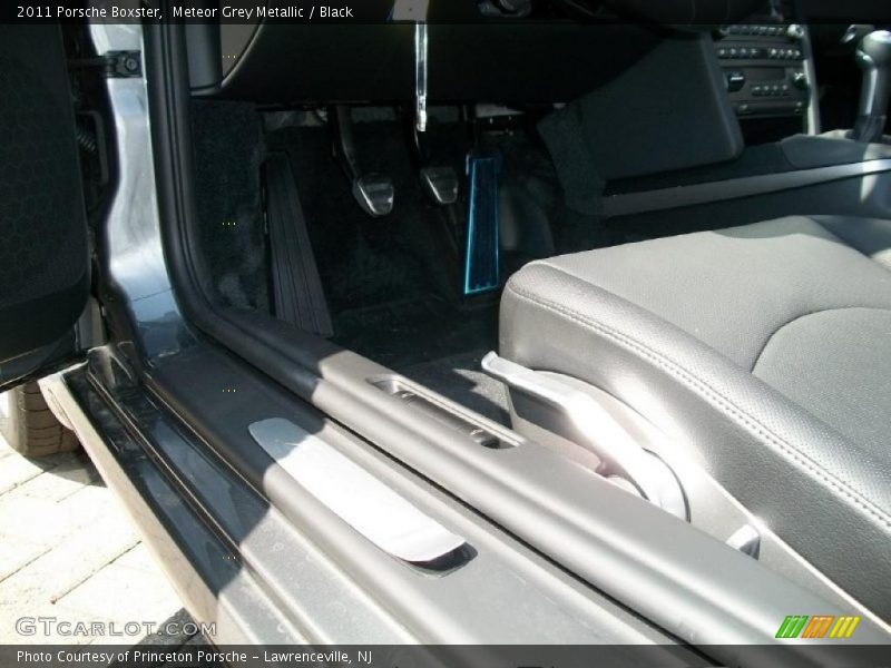 Meteor Grey Metallic / Black 2011 Porsche Boxster