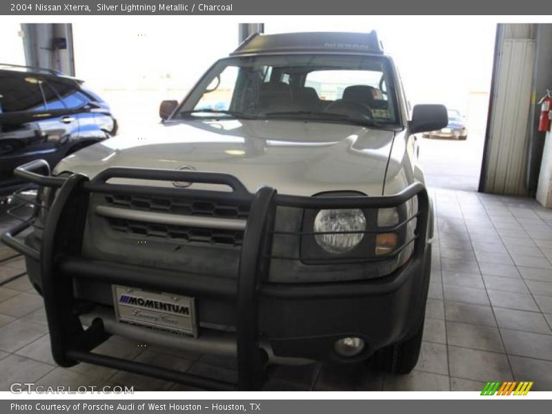 Silver Lightning Metallic / Charcoal 2004 Nissan Xterra