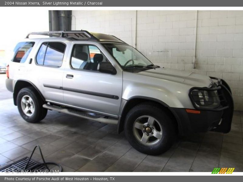Silver Lightning Metallic / Charcoal 2004 Nissan Xterra