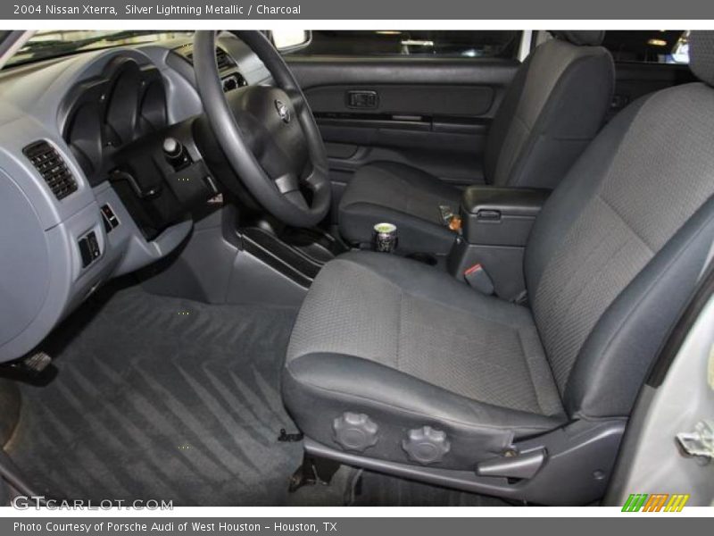 Silver Lightning Metallic / Charcoal 2004 Nissan Xterra
