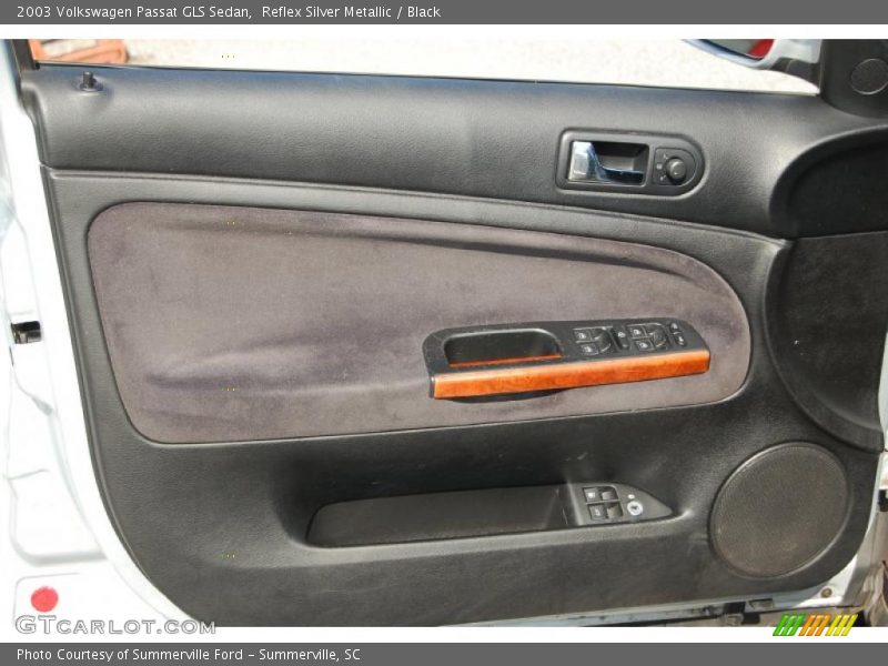 Reflex Silver Metallic / Black 2003 Volkswagen Passat GLS Sedan