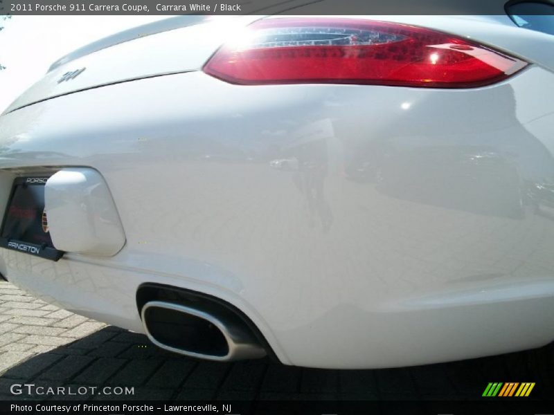 Carrara White / Black 2011 Porsche 911 Carrera Coupe