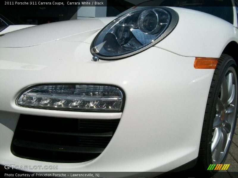 Carrara White / Black 2011 Porsche 911 Carrera Coupe