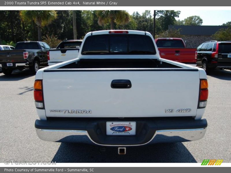 Natural White / Gray 2000 Toyota Tundra SR5 Extended Cab 4x4