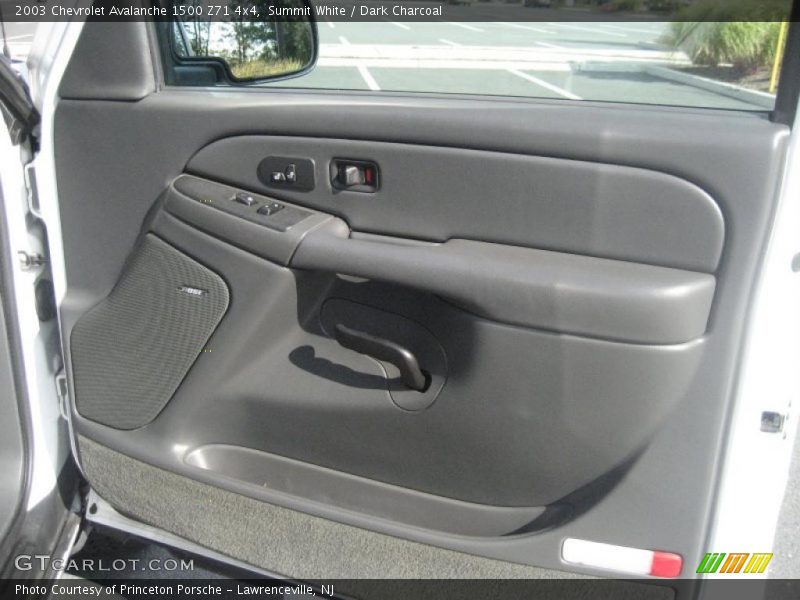 Summit White / Dark Charcoal 2003 Chevrolet Avalanche 1500 Z71 4x4