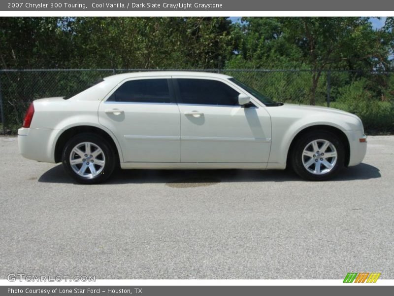 Cool Vanilla / Dark Slate Gray/Light Graystone 2007 Chrysler 300 Touring