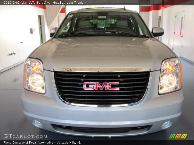 Pure Silver Metallic / Light Titanium 2010 GMC Yukon SLT