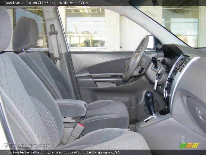 Nordic White / Gray 2006 Hyundai Tucson GLS V6 4x4