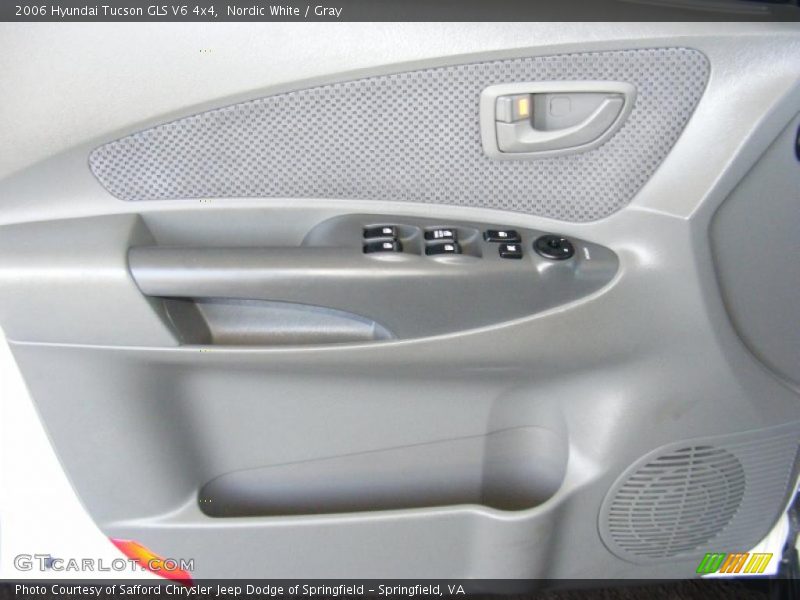 Nordic White / Gray 2006 Hyundai Tucson GLS V6 4x4