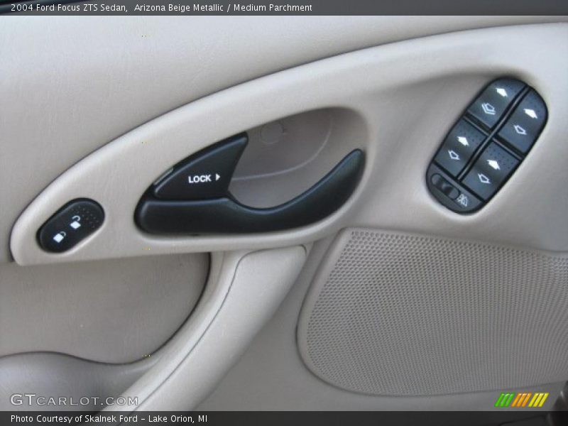 Arizona Beige Metallic / Medium Parchment 2004 Ford Focus ZTS Sedan