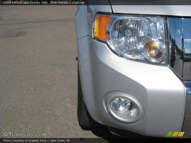 Silver Metallic / Charcoal 2008 Ford Escape Limited 4WD