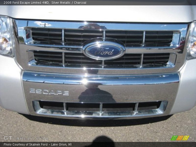 Silver Metallic / Charcoal 2008 Ford Escape Limited 4WD