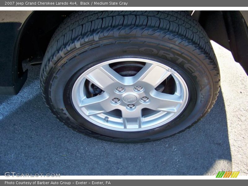 Black / Medium Slate Gray 2007 Jeep Grand Cherokee Laredo 4x4